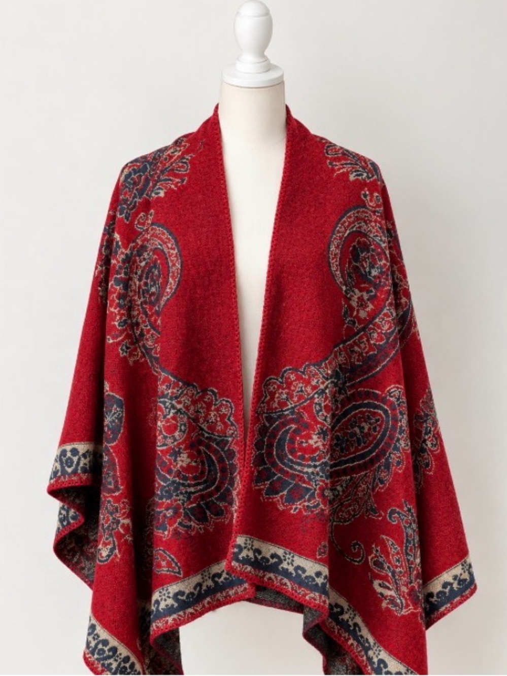 Le Moda NWT Thick Poncho